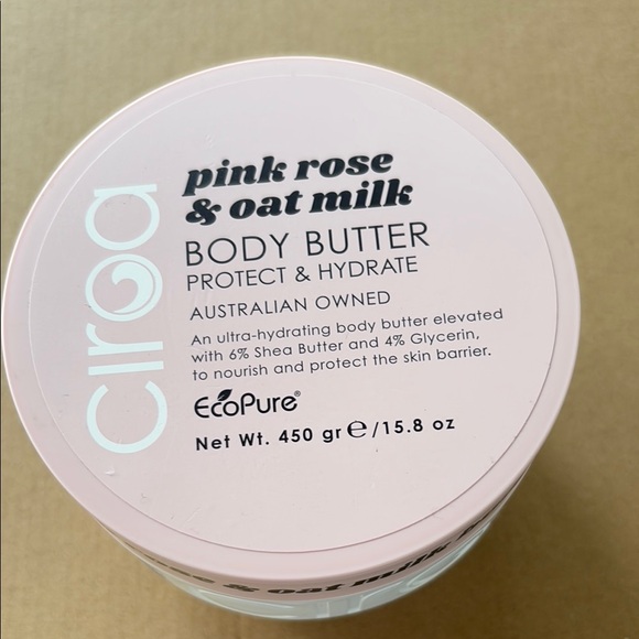 Ciroa Pink Moisturizing Body Oil - Picture 2 of 11